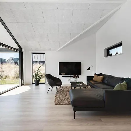 Bv209-blavand-gl-skolevej-17 *