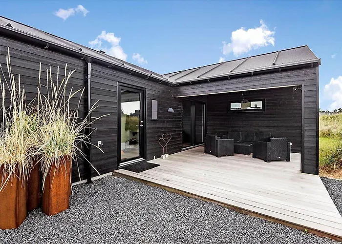 Bv209-blavand-gl-skolevej-17 *